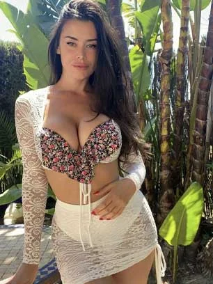 Female Escorts in kailash-colony